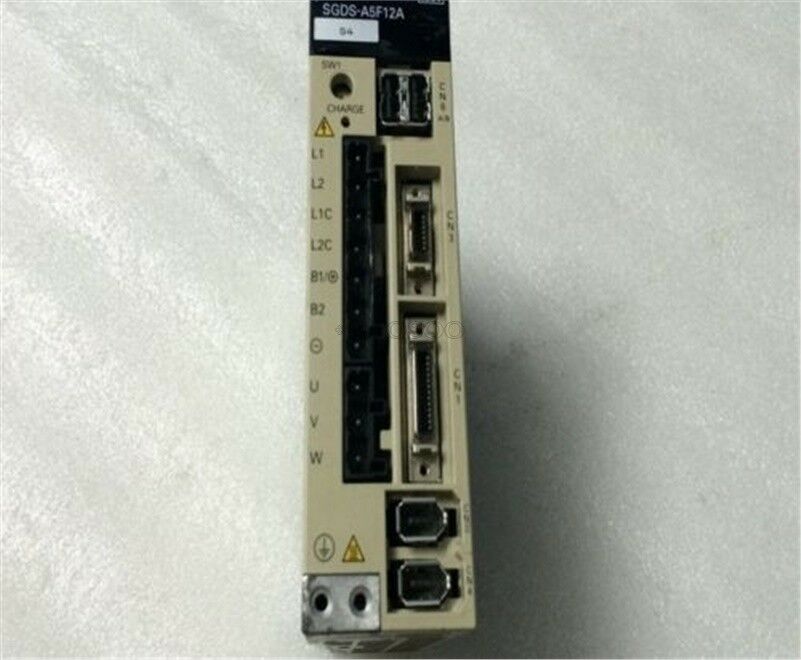 SERVO DRIVE " YASKAWA " รุ่น SGDS-A5F12A