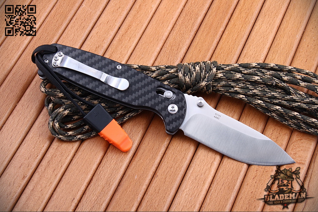 มีดพับ Ganzo รุ่น G7411 CF-WS สีดำ ด้ามลายคาร์บอนไฟเบอร์ ของแท้ 100%