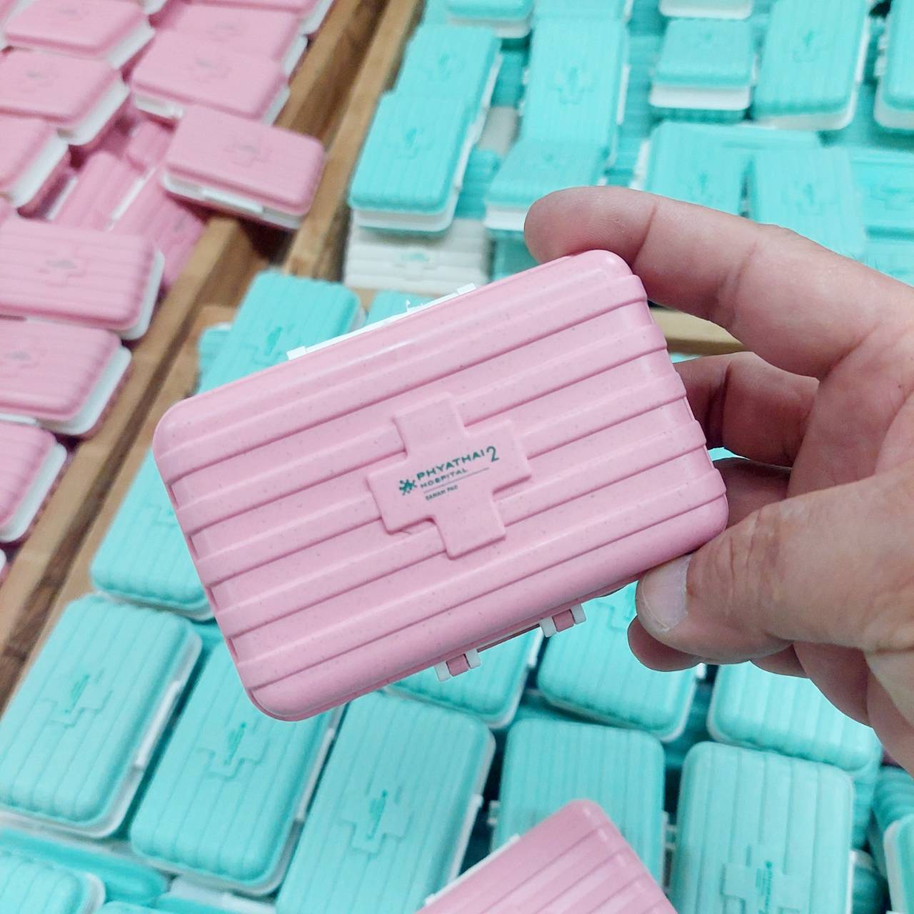 สกรีนโลโก้ กล่องใส่เม็ดยา