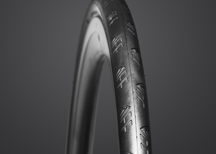 ยางนอกเสือหมอบ VEE RUBER (Continuum) Tubeless ready,B-Proof,Synthesis 700x23C,VRB390
