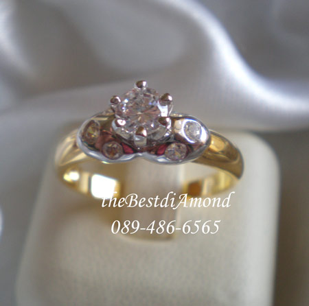 BR424+++ แหวนเพชรcz สไตน์ยุโรป ยกชูสูง ดูโดดเด่น ด้านล่างทำเป็นฐานรับเพชร ชุปเป็นสองสี งานสวยมากๆๆ เพชรวิ๊งๆแว่บๆ