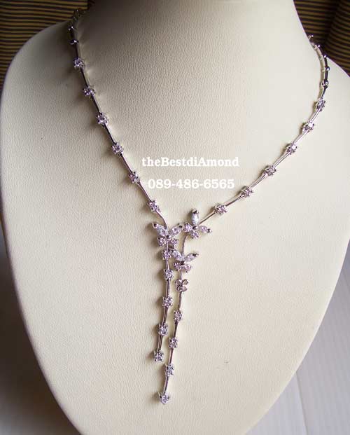 BN017RD+++สร้อยเพชร3butterflys++สร้อยเพชรรูปผีเสื้อ งานModern น่ารัก ใส่แล้วดูดี เพชรแวววาวสวยค่ะ ใส่ออกงานได้สบาย