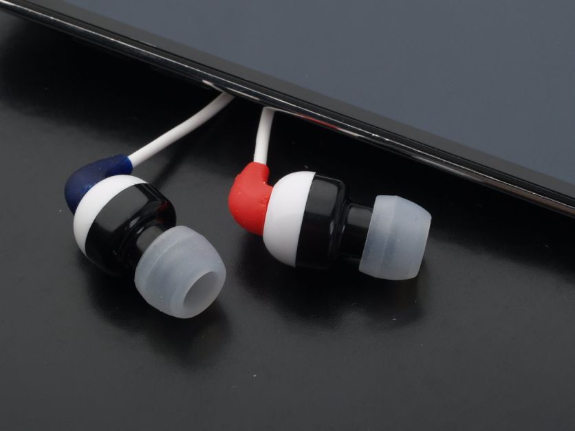 ขาย หูฟัง Soundmagic ES10 หูฟังอินเอียร์น้ำหนักเบา รูปทรงกระทัดรัด ใส่สบายไม่เจ็บหู ราคาประหยัดแต่คุณภาพเสียงแซ่บเวอร์เกินราคาค่าตัว