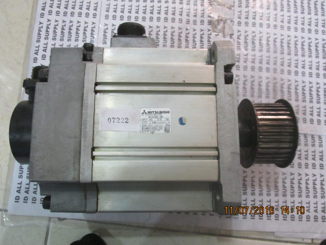 SERVO MOTOR “ MITSUBISHI ” รุ่น HC353BS-SW