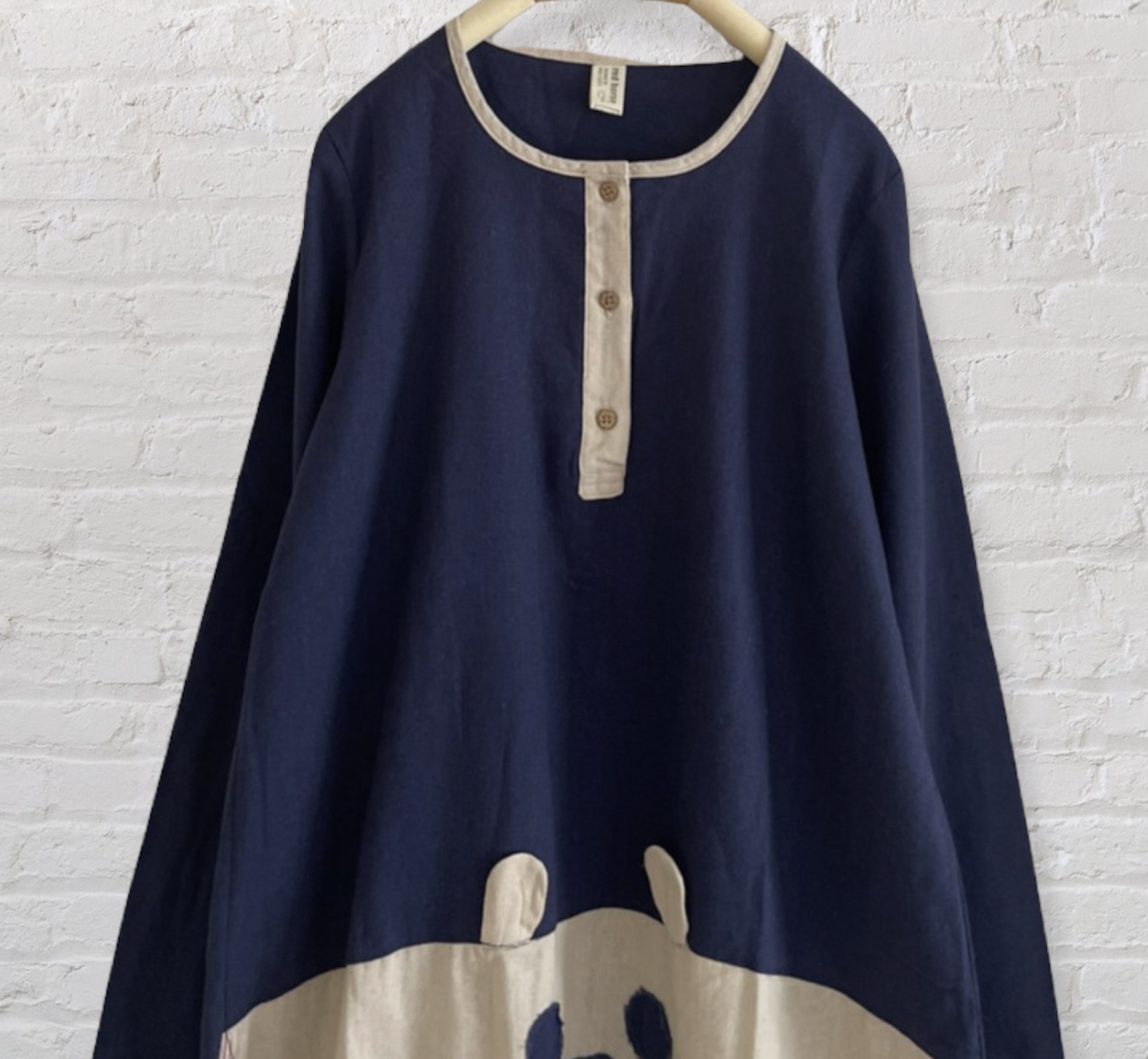 เสื้อผ้าฝ้ายลายปักแต่งผ้าต่อลาย