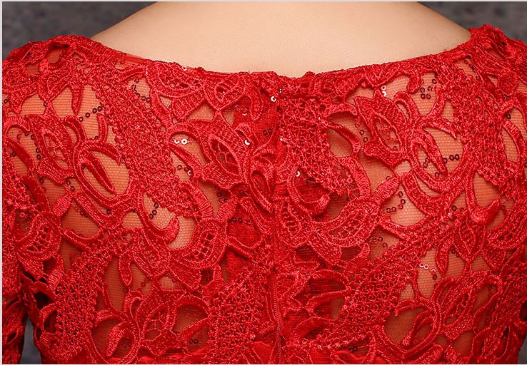 พร้อมเช่า ชุดราตรียาว สีแดง แขนสามส่วน ลูกไม้ฉลุ กระโปรงผ้าชีฟอง