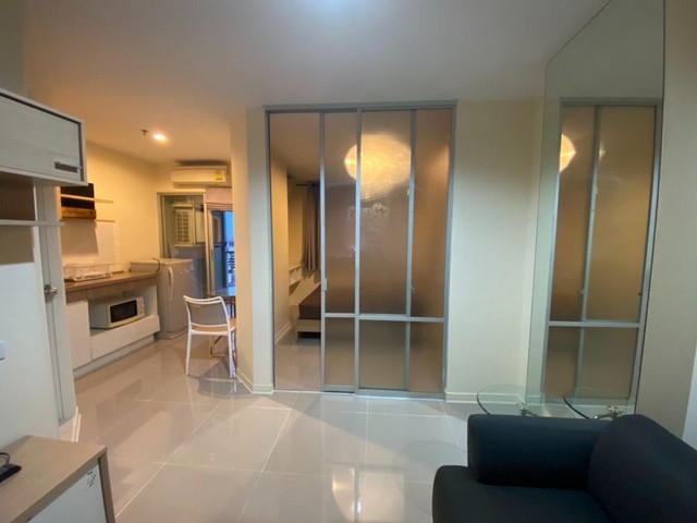 ให้เช่าคอนโดลุมพินี ทาวน์ รามอินทรา-นวมินทร์ ชั้น 12 ตึกB 25 ตรม.เครื่องใช้ไฟฟ้าครบ ใกล้สินแพทย์