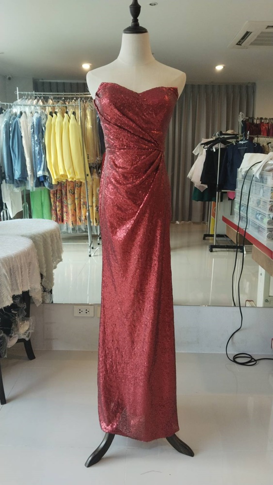 พร้อมเช่า ชุดราตรียาว ชุดเดรส เกาอก กลิตเตอร์สีแดง (เฉพาะ S,M) ไม่มีผ้าคลุม