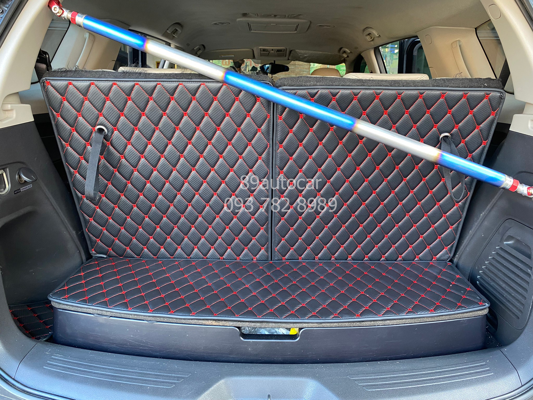 พรมรถยนต์ Isuzu Mu-X 2014 ปูพรม6D ลายเคฟล่า สีดำด้ายแดง