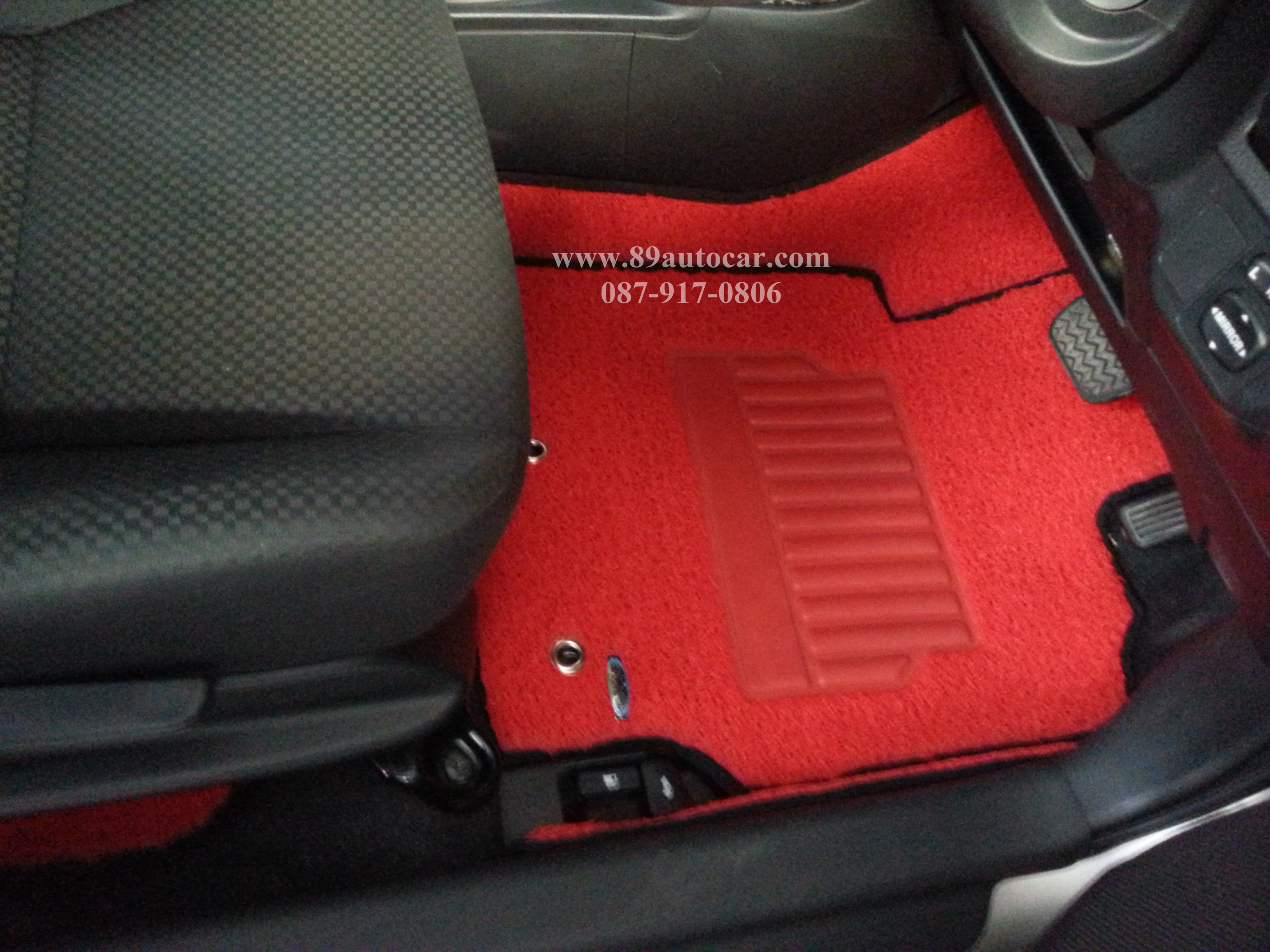 พรมไวนิลปูพื้นรถยนต์ Toyota Vios 2010 สีแดงขอบดำ