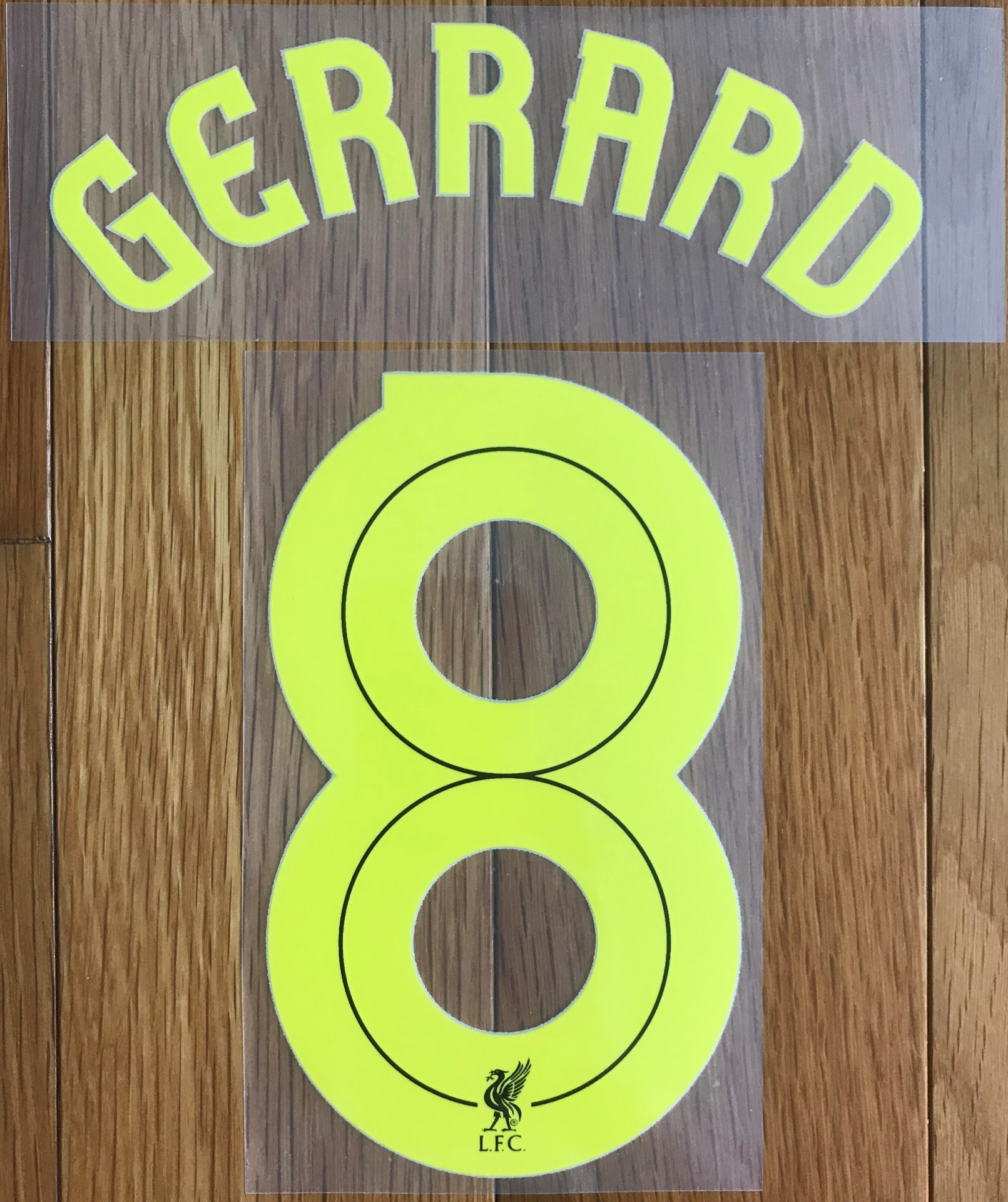 ชุดชื่อและเบอร์ติดเสื้อฟุตบอล #8 เจอร์ราร์ด สโมสรลิเวอร์พูล (ชุดเยือน UEL 2010/11) BABY SIZE ใหม่ / #8 GERRARD LIVERPOOL Football Club (Away UEL 2010/11) BABY SIZE Name and Number Set NEW