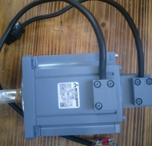 SERVO MOTOR " MITSUBISHI " รุ่น HA-FF43W3