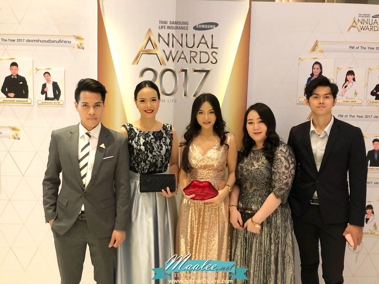 พร้อมเช่า ชุดราตรียาว แขนกุด สี Rose Gold แต่งเลื่อมทั้งตัว จับจีบช่วงเอว สวยหรู (ซิปหลัง)