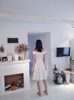 Pro-order เดรสขาว ถ่ายพรีเวดดิ้ง ปาดไหล่ (ซิปหลัง)