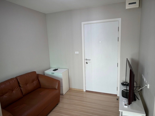 ให้เช่าพลัมคอนโด แจ้งวัฒนะ สเตชั่น ตึกE 23 ตร.ม.เฟอร์ครบ มีเครื่องซักผ้า ใกล้รถไฟฟ้า