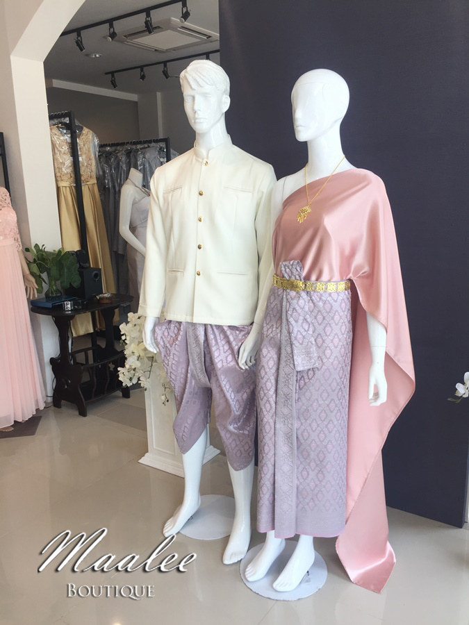 เช่า ชุดไทย ชุดเพื่อนเจ้าสาว ชุดไทยผ้าถุงสีเทาชมพูเงิน สไบเรียบ สีชมพู โรสโกล