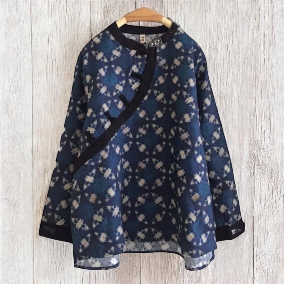เสื้อคอจีนผ้าลินินแต่งกระดุมปม