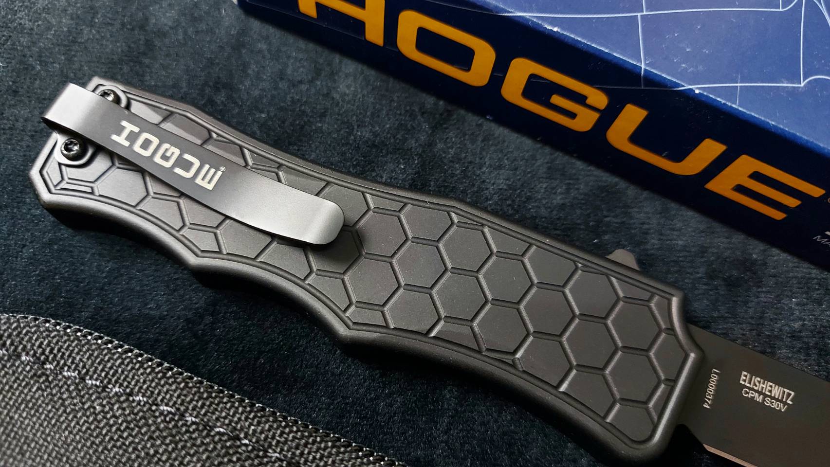 Hogue Auto Exploit Out-The-Front