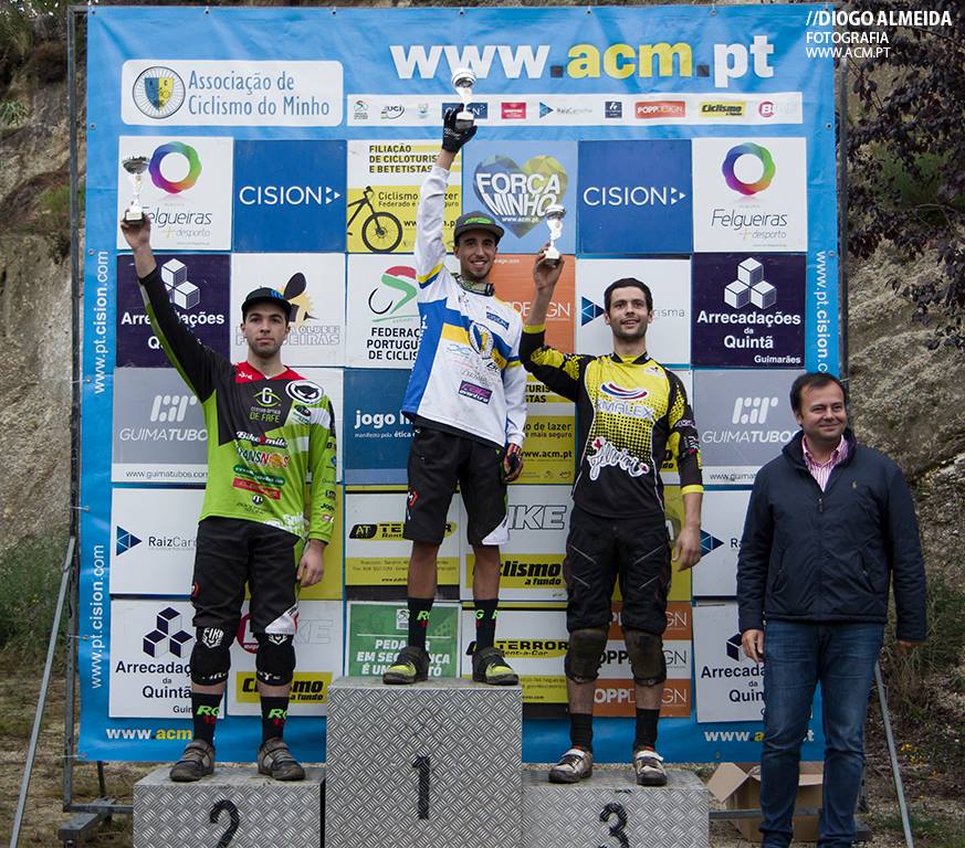 ยางนอกจักรยานเสือภูเขา CHAOYANG "HYDRA" 27.5x1.5 ขอบลวด (SHARK) H-5150 ,w113054(พัสดุธรรมดาหรือEMSเท่านั้น)