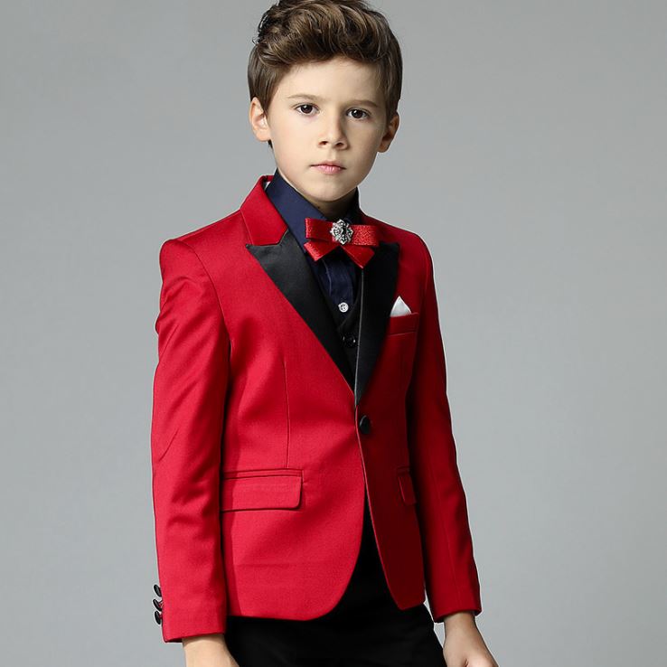 Pre-order ชุดสูทเด็กชาย สีแดง ปกคอสีดำ แบบเรียบหรู