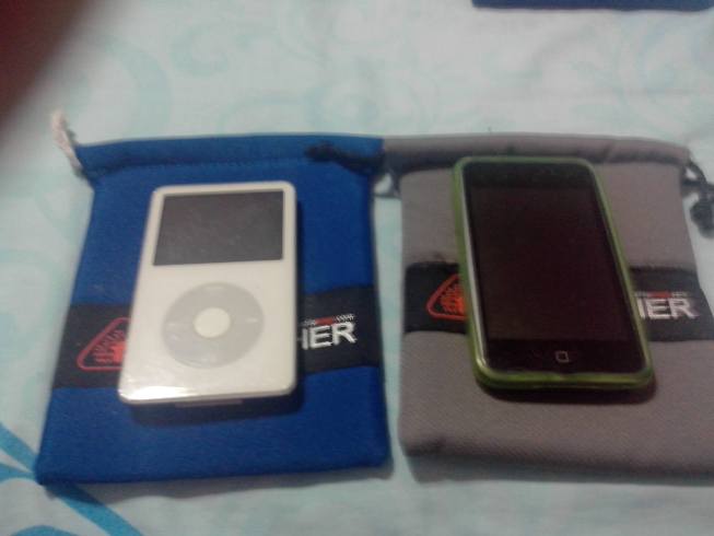 ขาย กระเป๋า Gadget อย่างดีสำหรับใส่มือถือ MP3 กล้อง แอมพ์พกพา หูฟัง สำหรับ Gadget ทุกชนิด