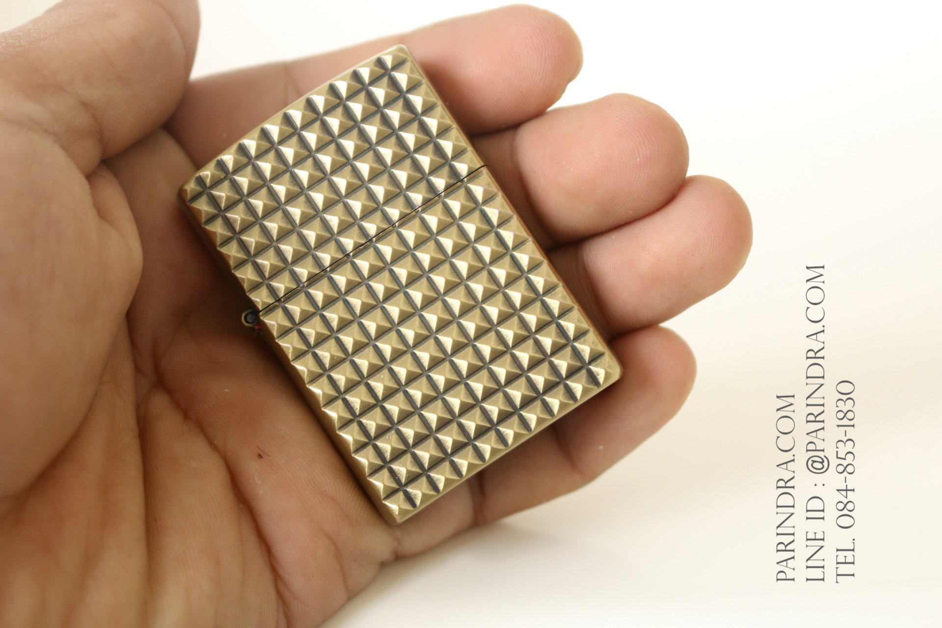 ไฟแช็คน้ำมัน YENTAI ลายนูน 3D4