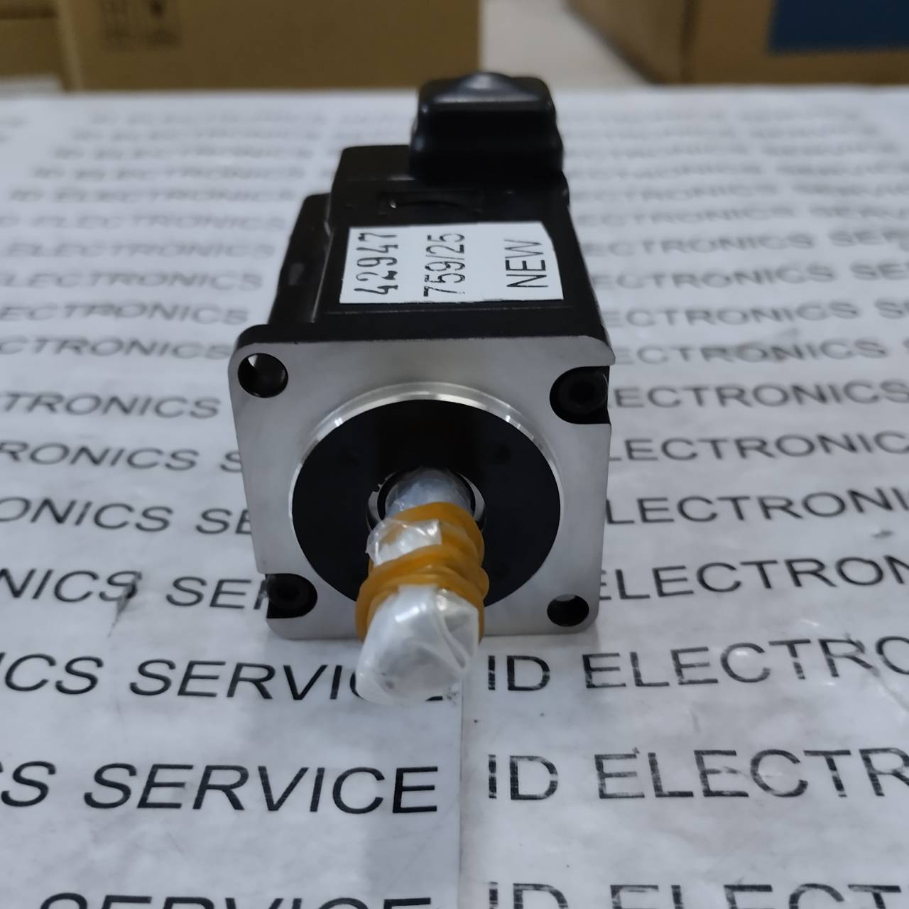 SGM7A-01AFA61 SERVO MOTOR " YASKAWA "