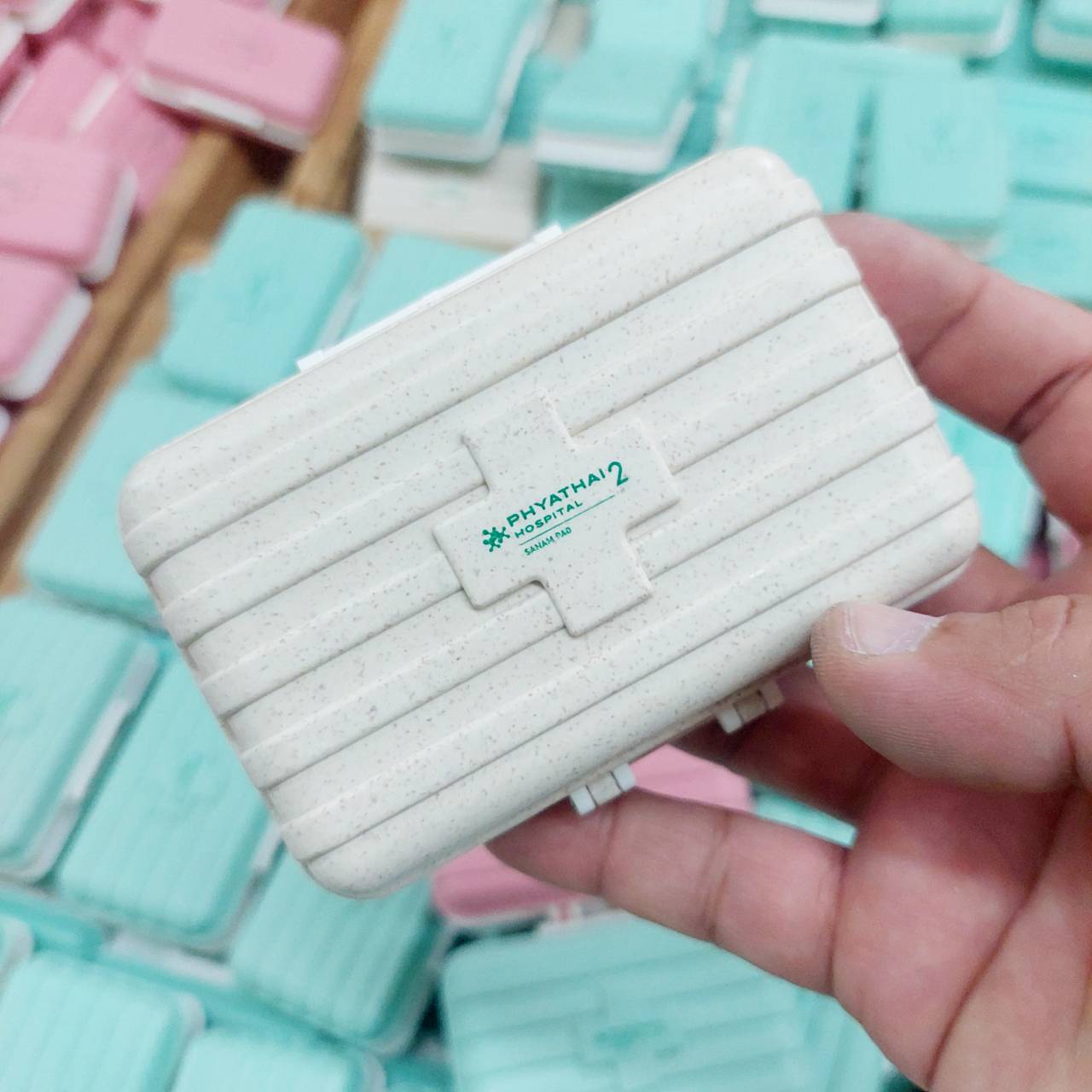 สกรีนโลโก้ กล่องใส่เม็ดยา