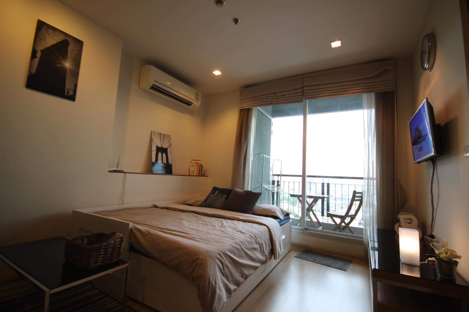 ให้เช่าคอนโด ริทึ่ม รัชดา-ห้วยขวาง 46 ตรม.ห้องมุม แต่งครบ เครื่องใช้ไฟฟ้าครบ ใกล้ MRT ห้วยขวาง