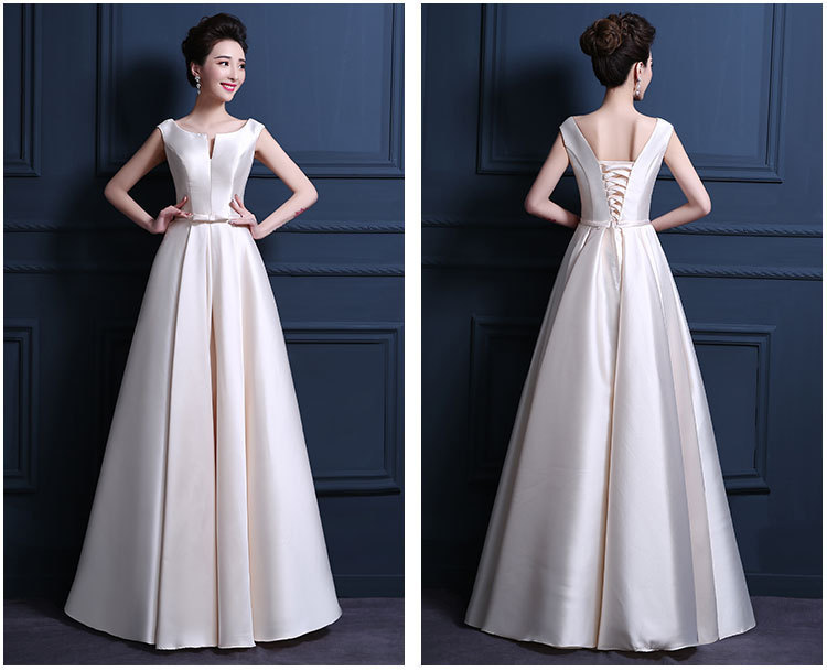 พร้อมเช่า ชุดราตรียาว แบบแขนกุด ผ้าซาตินเรียบหรู แต่งโบว์2ชั้น ช่วงเอว สีขาว (เชือกผูกหลัง)