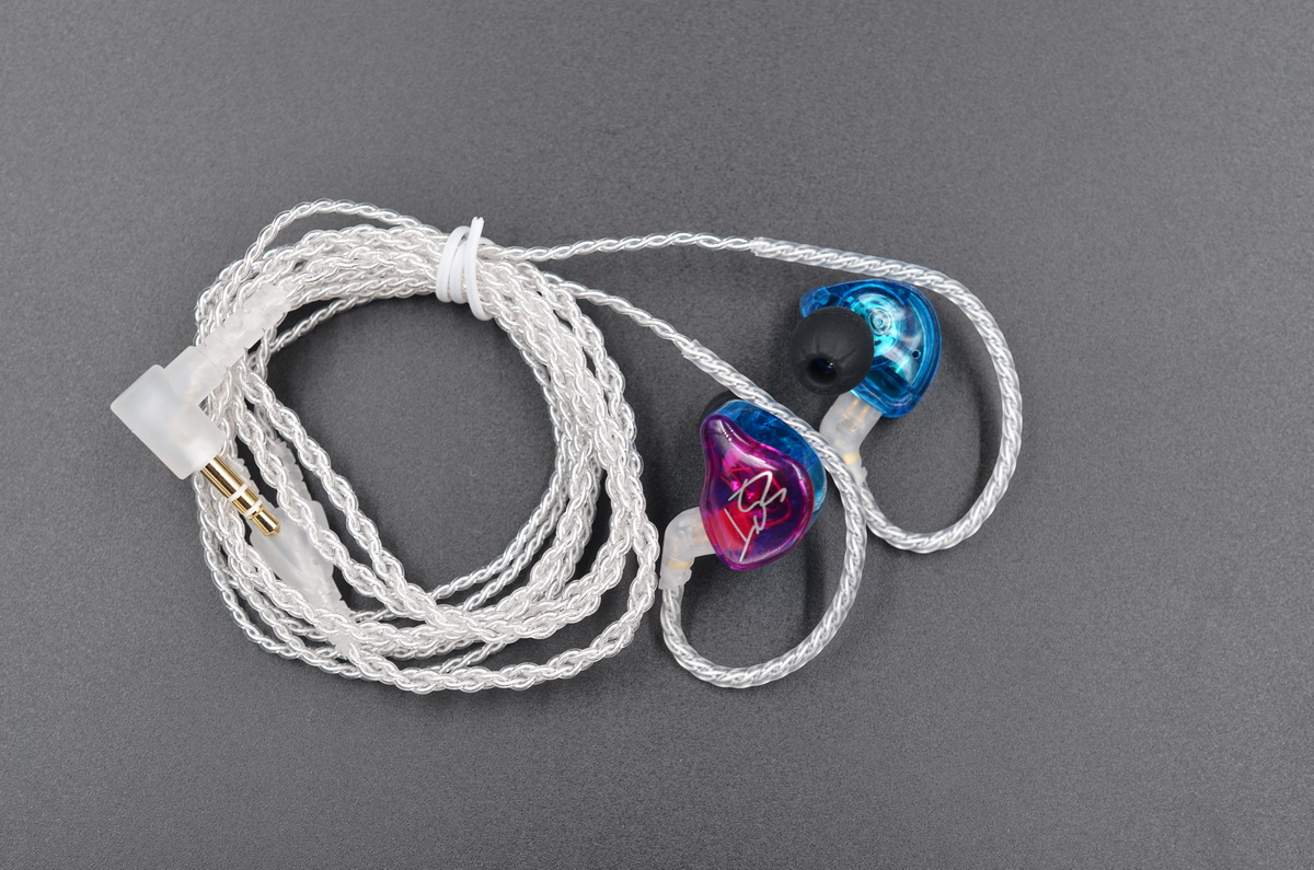 ขาย KZ ZST Pure White Edition หูฟัง hybrid 2ไดร์เวอร์ (1DD+1BA) ถอดสายได้ รุ่นพิเศษ