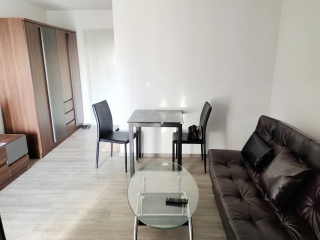 ให้เช่าคอนโด รีช พหลโยธิน 52 ชั้น 8 ห้อง 30 ตรม.ห้องใหม่ ใกล้ BTS สะพานใหม่ เฟอร์ครบ