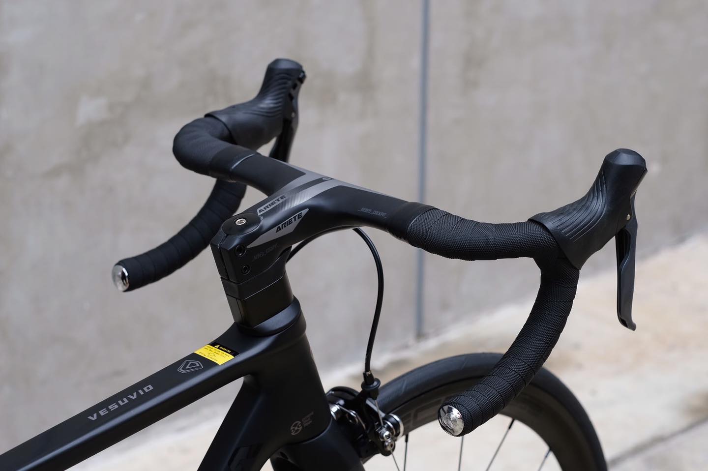 จักรยานเสือหมอบ JAVA VESUVIO-C Carbon Roadbike เฟรมคาร์บอน ชุดเกียร์ 105 2*11สปีด ล้อ 700c อลู, 2022