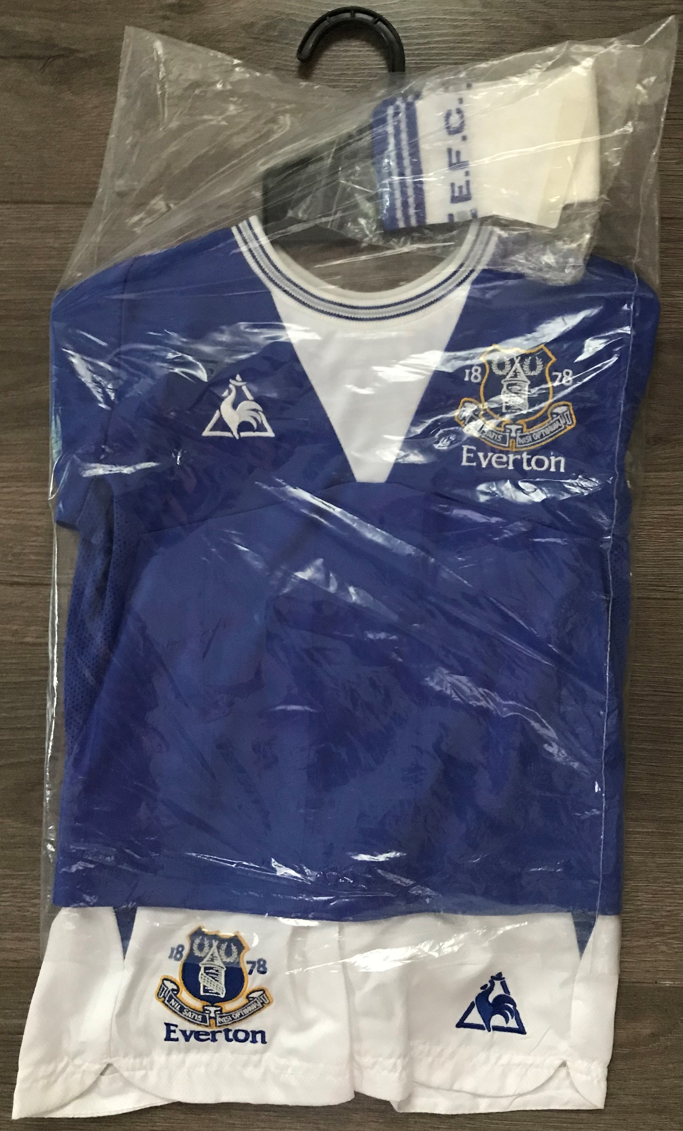 เสื้อฟุตบอล ทีมสโมสรเอฟเวอร์ตัน ชุดเหย้า 2009/10 ใหม่ Infant 6-12 M-Size / EVERTON Football Shirt Home Kit 2009/10 Jersey NEW Infant 6-12 M-Size