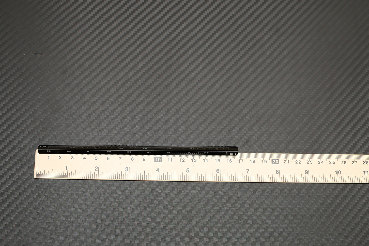 ไม้บรรทัดวัดสเกล อลูมิเนียม สำหรับเปรียบเทียบวัตถุ