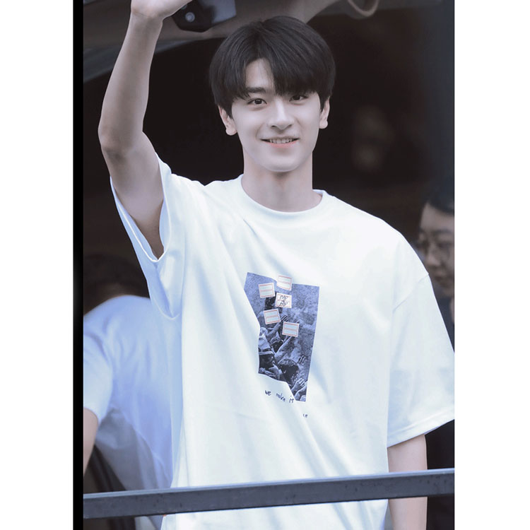 เสื้อยืด (T-Shirt) สกรีนลาย แบบ หลินอี้ (Lin Yi)