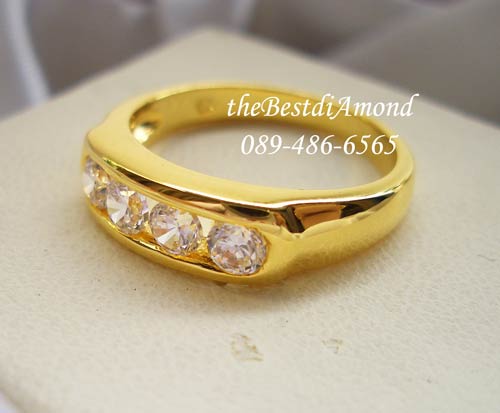 BR963+++แหวนล็อค 4 เม็ด+++แหวนแถวงามๆอีกแบบ โชว์เพชรขนาด 12 ตัง จำนวน 4 เม็ด แวววาวมากๆๆ ใส่ติดนิ้วได้ทุกโอกาส แบบนี้ใส่เป็นแหวนคู่ได้เลยค่ะ