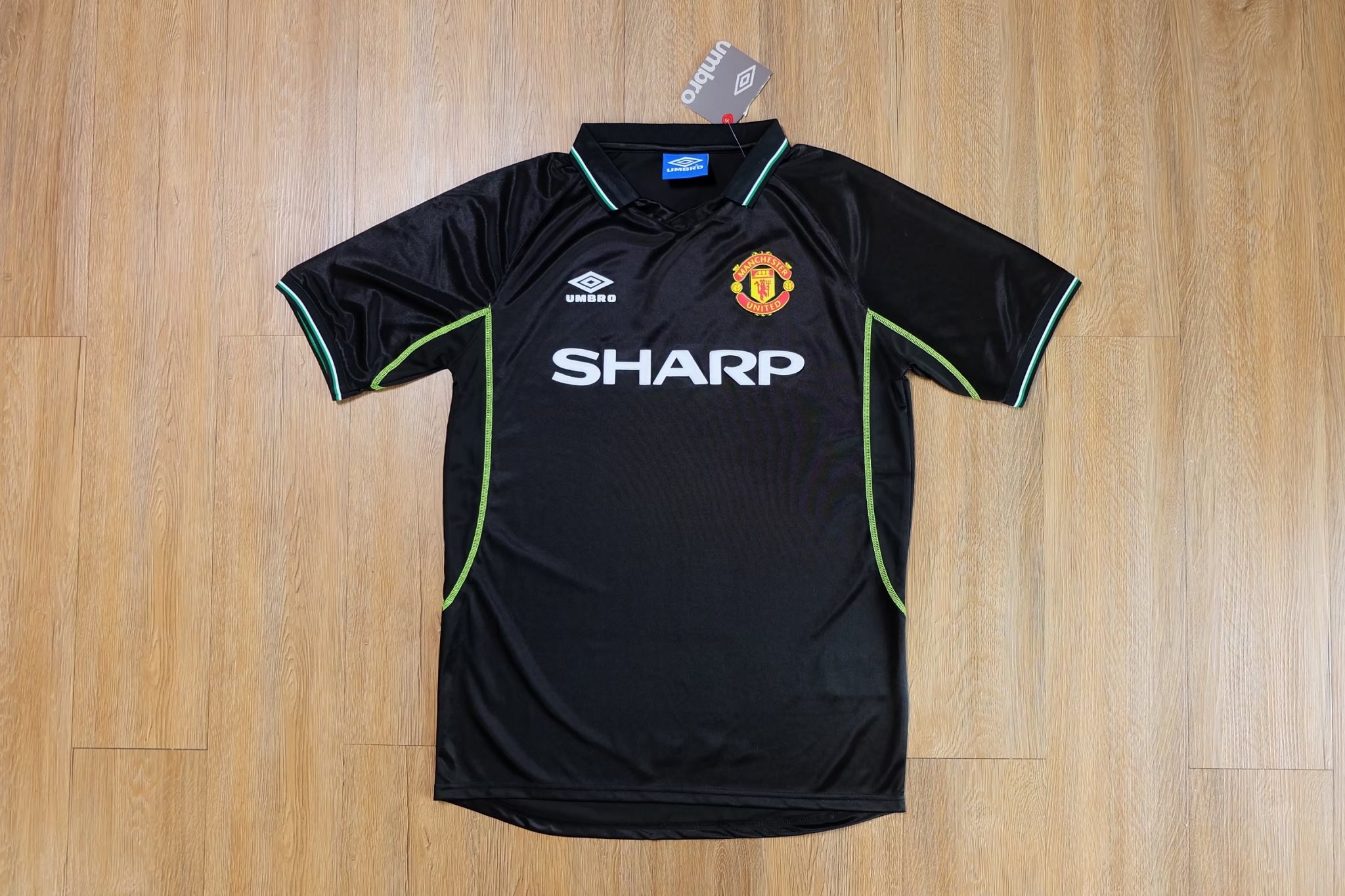 Manchester United 1998/99 Third Kit เสื้อบอลแมนยูย้อนยุค Sharp Umbro Black