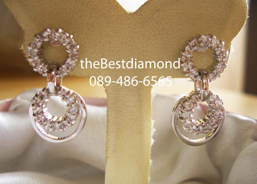 BE810RD+++ต่างหู 2 circles+++ต่างหูเพชร cz รูปวงกลม 2 วงต่อกัน Intrend สุดๆๆ Modern เหมือนออกมาจาก catalogue เลยค่ะ