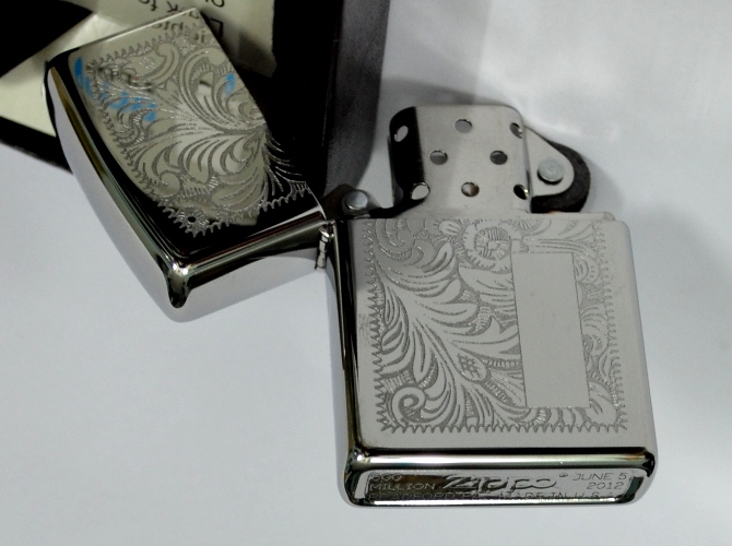 ไฟแช็ค Zippo แท้ " Zippo 352, Venetian® Design High Polish Chrome " แท้นำเข้า 100%