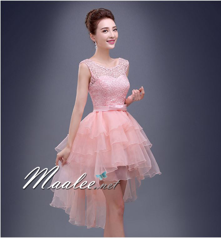 พร้อมเช่า ชุดราตรีสั้น แขนกุด แต่งอกลูกไม้เพิ่มโบว์ช่วงเอว เปรี้ยวหวาน กระโปรงระบาย3ชั้น หน้าสั้น หลังยาว สีชมพูโอโรส