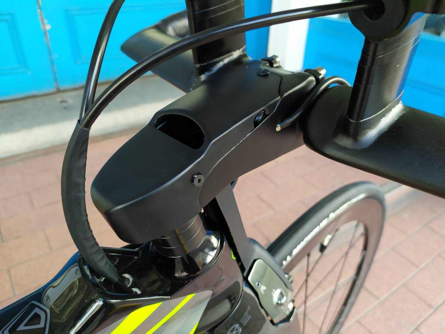 จักรยานไตรกีฬา JAVA TORNADO TT Triathlon bikes เฟรมคาร์บอน ล้อ DECA42, ชุดขับ 105 22สปีด