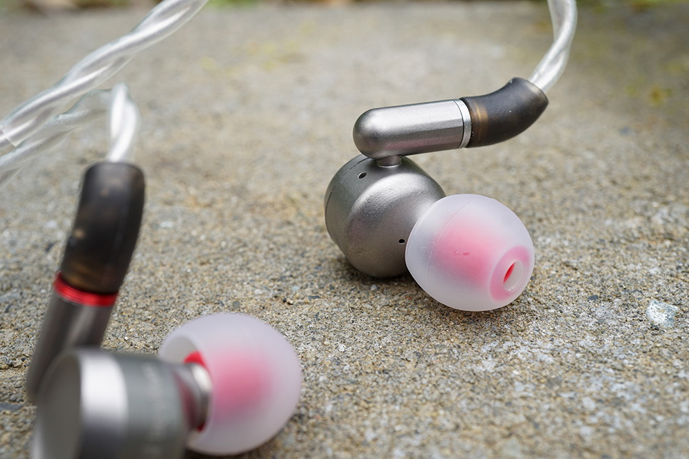 ขาย DUNU LUNA หูฟัง IEM ไดรเวอร์ Pure Beryllium ตัวแรกของโลก