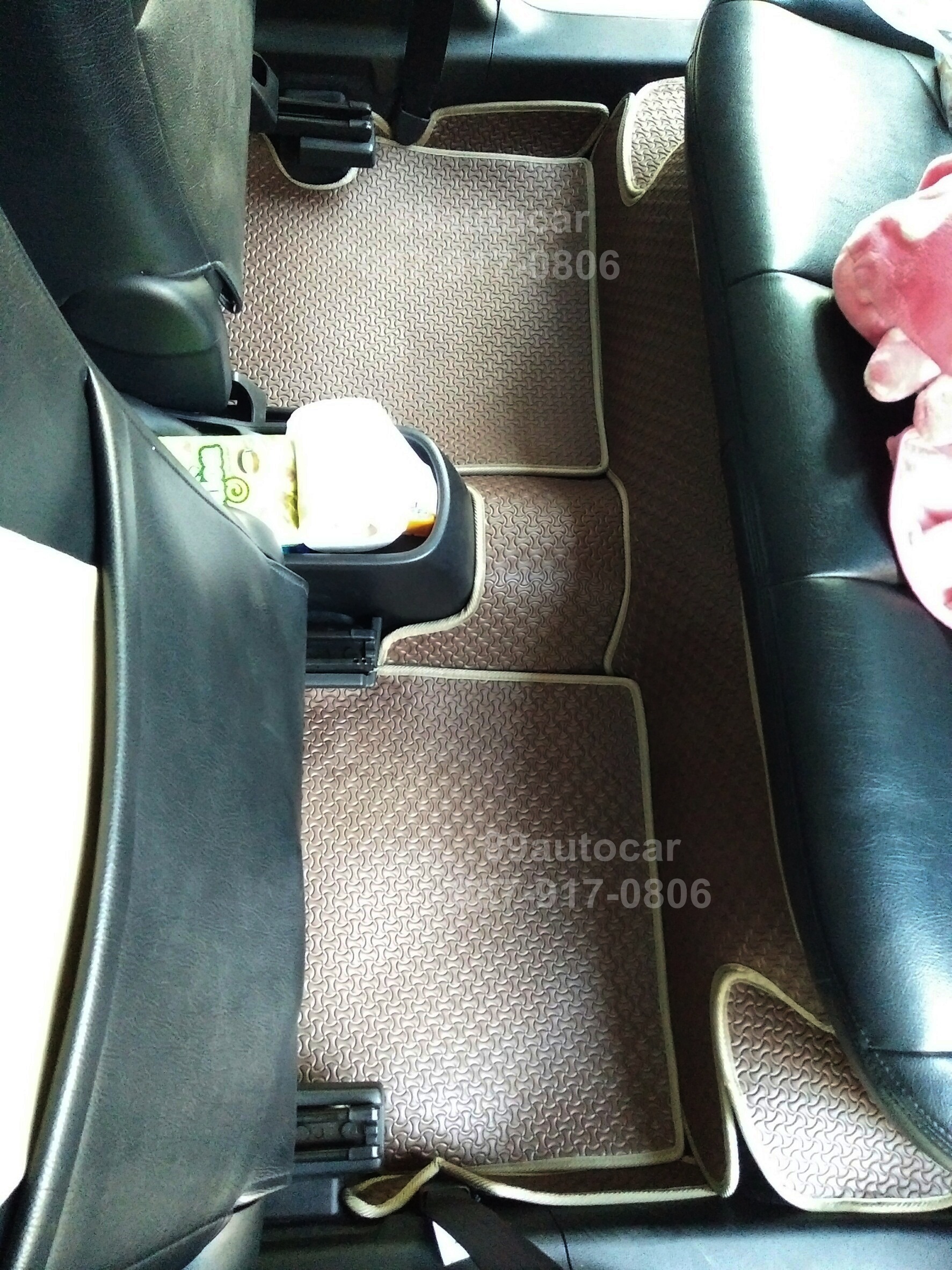 ราคาพิเศษพรมปูพื้นรถยนต์ Mazda 2 2012 ลายจิ๊กซอร์สีน้ำตาลขอบครีม