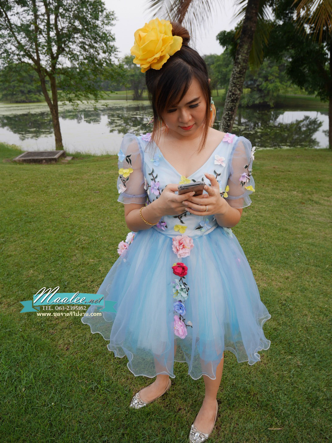 พร้อมเช่า ชุดแฟนซีสั้น สีฟ้า แขนยาว แต่งดอก Fairy สไตล์เจ้าหญิง กระโปรงพองสวยชายย้วย เชือกผูกหลัง