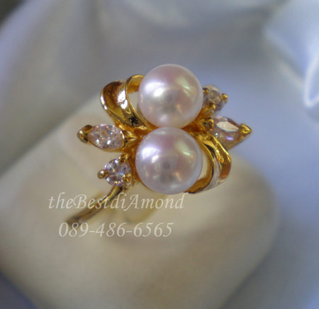 BR701-PR+++แหวนมุก in the flower+++มุกแท้ มุกน้ำจืด ประดับด้วยเพชร CZ ดีไซน์สวยหรู ดูภูมิฐาน ใส่แล้วดูดีมากๆๆ ดูผู้ดีสุดๆ