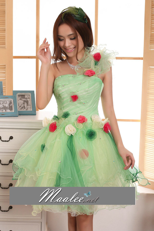 พร้อมเช่า ชุดแฟนซี ชุดราตรีสั้น ไหล่เดียว สีเขียว/เหลือง แต่งดอกไม้หลากสี ชายหยัก ฟูสวย