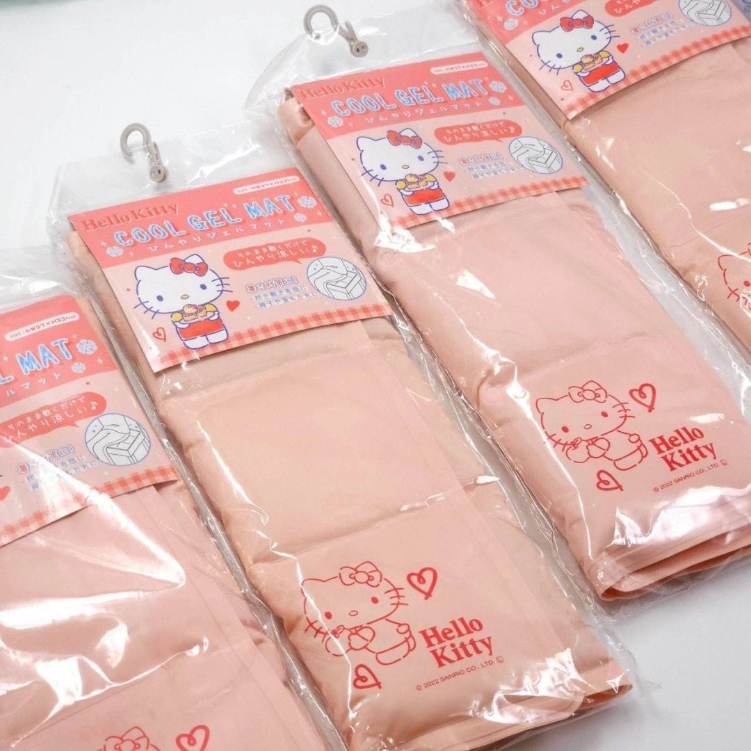 เบาะเจลเย็นลายน่ารัก Sanrio Cooling Gel Cushion 30*30 cm