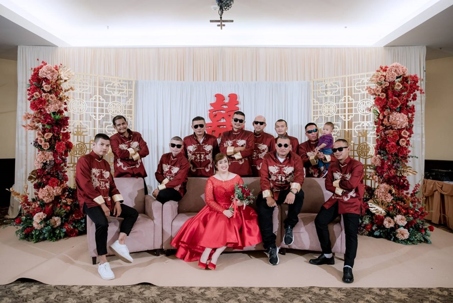 พร้อมส่ง (สินค้าตัวโชว์) เสื้อจีน ชาย เสื้อคอจีน ผ้าไหมจีน สีแดง ปักลายมังกร