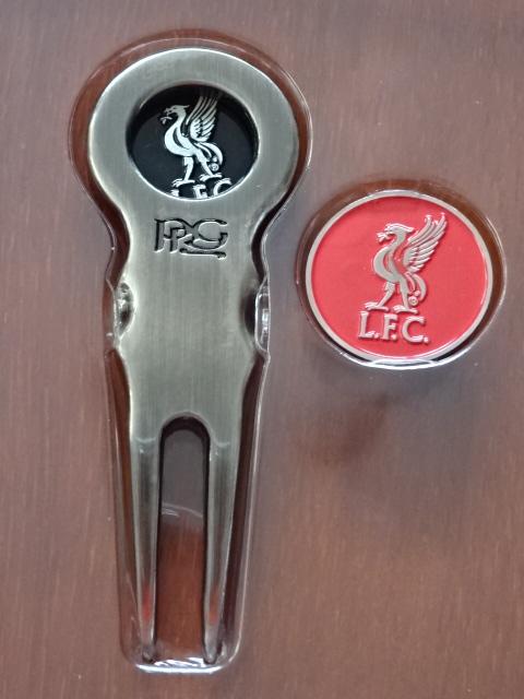 อุปกรณ์กอล์ฟ ฟุตบอล สโมสรลิเวอร์พูล - อุปกรณ์ไดวอท ใหม่ / LIVERPOOL Football Club Golf Accessory - Divot Tool NEW